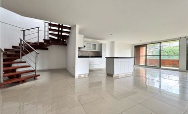 Vendo duplex en Sabaneta