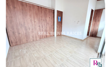 Se Arrienda Hermosa Casa Unifamiliar en Unidad Abierta.