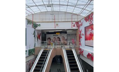 Se vende Local centro comercial La Calera Gardens