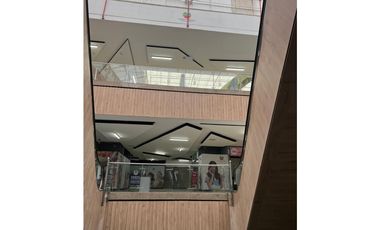 Se vende Local centro comercial La Calera Gardens