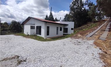 Casa en Arriendo en El Retiro sector Pantanillo