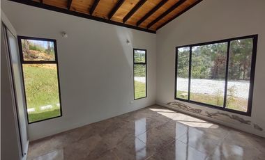 Casa en Arriendo en El Retiro sector Pantanillo