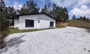 Casa en Arriendo en El Retiro sector Pantanillo