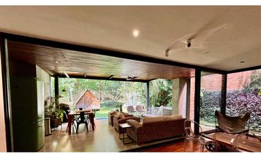 Hermosa casa cerca al Drive In