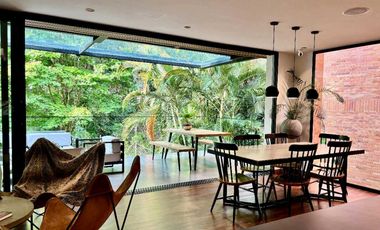 Hermosa casa cerca al Drive In