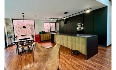 Hermosa casa cerca al Drive In