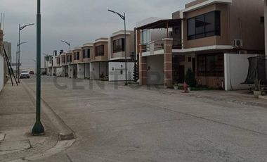 Casa en venta en Babahoyo, Urbanización Valle Verde 1