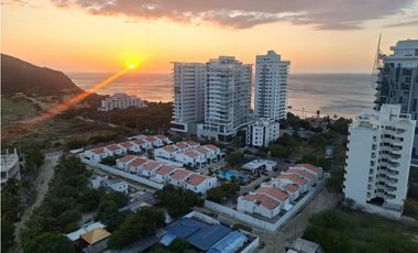Apartaestudio amoblado en Salguero con piscina y vista