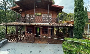 Se vende casa campestre en Copacabana