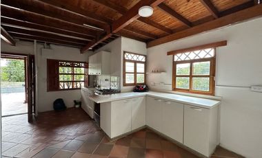 Se vende casa campestre en Copacabana