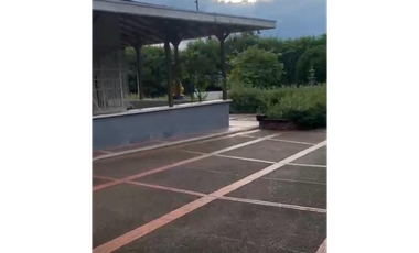 SE VENDE CASA LOTE EN LA VIA CERRITOS KM 6 DIAGONAL A LA TOYOTA