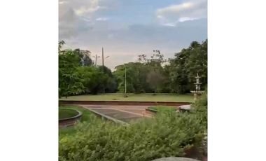 SE VENDE CASA LOTE EN LA VIA CERRITOS KM 6 DIAGONAL A LA TOYOTA