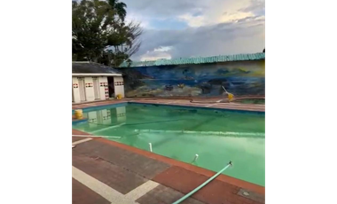 SE VENDE CASA LOTE EN LA VIA CERRITOS KM 6 DIAGONAL A LA TOYOTA