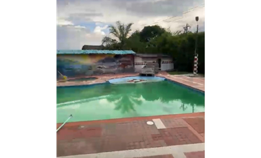 SE VENDE CASA LOTE EN LA VIA CERRITOS KM 6 DIAGONAL A LA TOYOTA