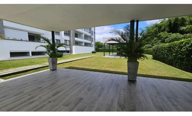 Arriendo Apartasuite Condominio Lagos de Iraka