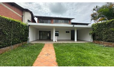 VENTA DE HERMOSA CASA CAMPESTRE REMODELADA CERRITOS PEREIRA