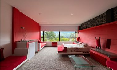 SE VENDE O ARRIENDA CASA LA CALERA 1600m2