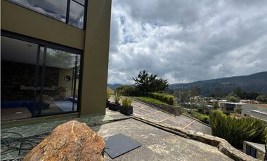 SE VENDE O ARRIENDA CASA LA CALERA 1600m2