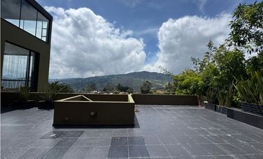 SE VENDE O ARRIENDA CASA LA CALERA 1600m2
