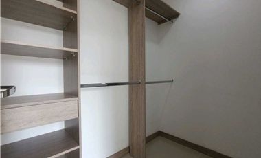 Apartamento En Arriendo, El Chingui - Envigado - 3 Habitaciones + 2 Baños, Excelente vista