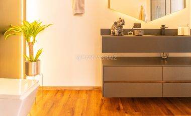 Venta de Casa Campestre Moderna con vista a Medellín