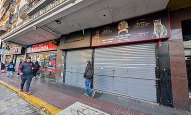 Local en alquiler Av. Rivadavia 7000