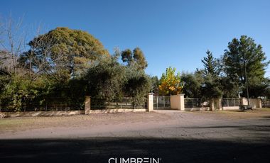 Complejo de cabañas en V. Bianchi y Las Vírgenes - Las Paredes