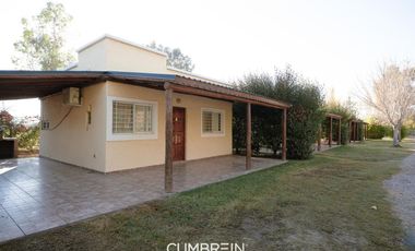 Complejo de cabañas en V. Bianchi y Las Vírgenes - Las Paredes