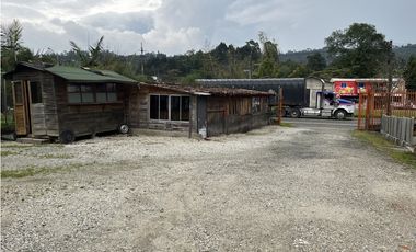 Venta o  /alquiler  de Casa lote para empresa en Guarne