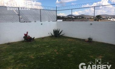 CASA EN RENTA EN REAL DE JURIQUILLA