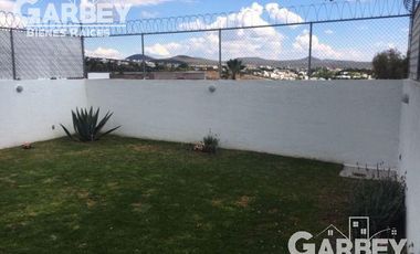 CASA EN RENTA EN REAL DE JURIQUILLA