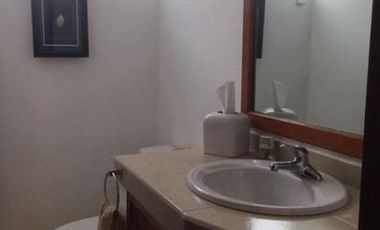 CASA EN RENTA EN REAL DE JURIQUILLA