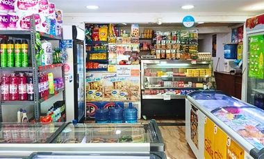 Local Comercial en Venta en Avenida Laguna Sur 8302
