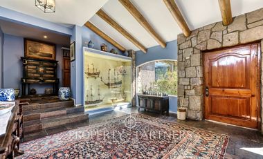 Gran casa, rodeada de naturaleza, con espectaculares vistas en el Arrayán