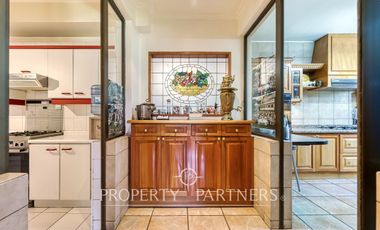 Gran casa, rodeada de naturaleza, con espectaculares vistas en el Arrayán