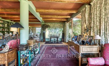 Gran casa, rodeada de naturaleza, con espectaculares vistas en el Arrayán