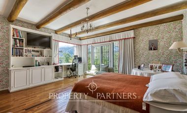 Gran casa, rodeada de naturaleza, con espectaculares vistas en el Arrayán