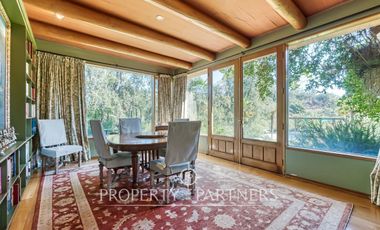Gran casa, rodeada de naturaleza, con espectaculares vistas en el Arrayán