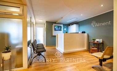 Espectacular oficina - consulta en Edificio Arenas de Amunátegui