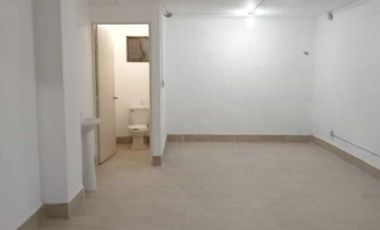 OFICINA RENTA EN PB DE 76 m2 EN AV. SAN PEDRO, SPGG