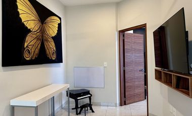 Hermosa Casa en Venta con Alberca Residencial Esmeralda en Colima de 4 Recámaras