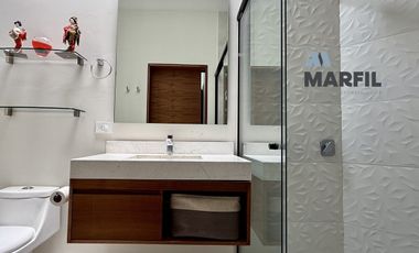 Hermosa Casa en Venta con Alberca Residencial Esmeralda en Colima de 4 Recámaras