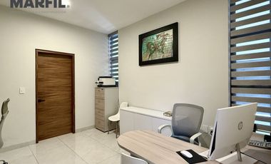 Hermosa Casa en Venta con Alberca Residencial Esmeralda en Colima de 4 Recámaras