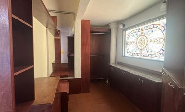 CASA EN VENTA EN JARDINES DE LA MESA