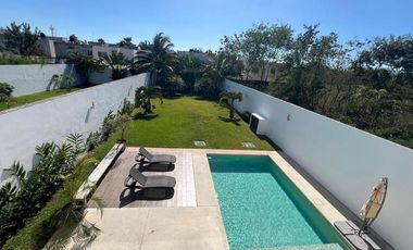 Casa en Venta(Paneles solares) en Privada Arborea