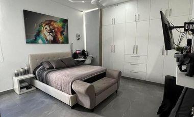 Casa en Venta(Paneles solares) en Privada Arborea