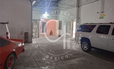 Renta de local con bodega y Oficina 300m2 en Plaza Echegaray