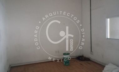 Renta de local con bodega y Oficina 300m2 en Plaza Echegaray