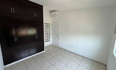 RENTA Casa en CLÚSTER PRIVADO CON ALBERCA Fracc. Xana, Veracruz. CON 3 RECAMARAS