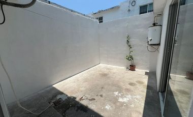 RENTA Casa en CLÚSTER PRIVADO CON ALBERCA Fracc. Xana, Veracruz. CON 3 RECAMARAS